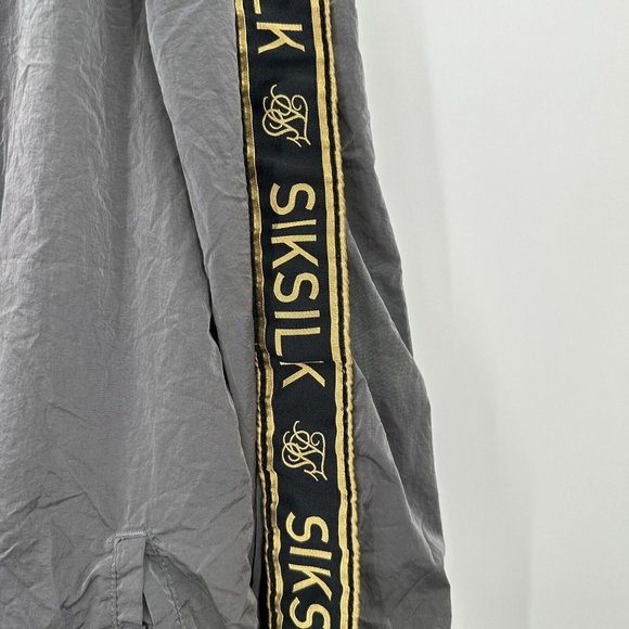 SIKSILK Gray Spellout‎ Stripe Nylon Quarter Zip Jacket Size Large - Picture 4 of 10